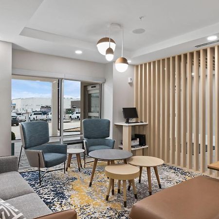 Towneplace Suites By Marriott White Hall Extérieur photo