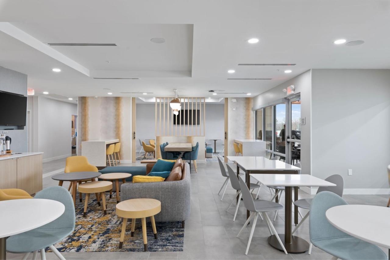Towneplace Suites By Marriott White Hall Extérieur photo