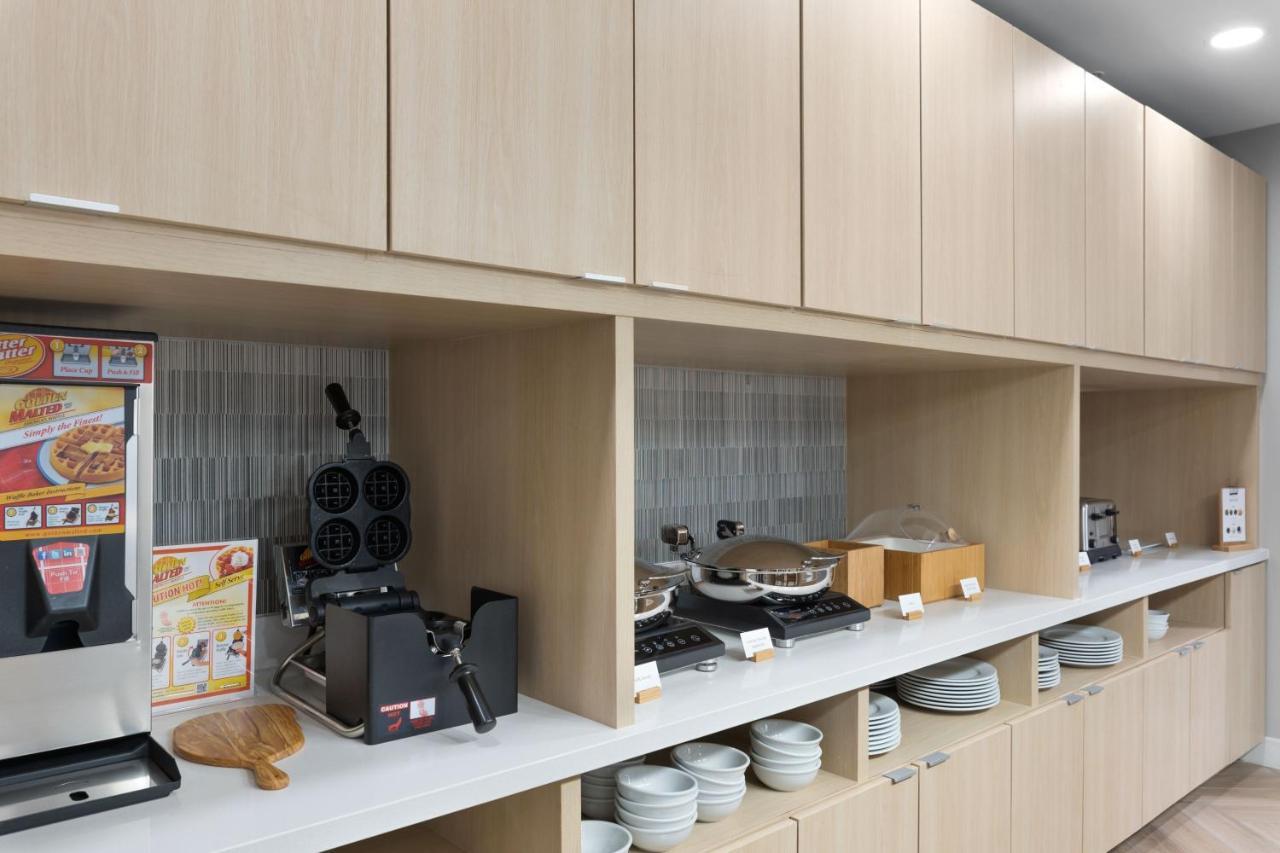 Towneplace Suites By Marriott White Hall Extérieur photo