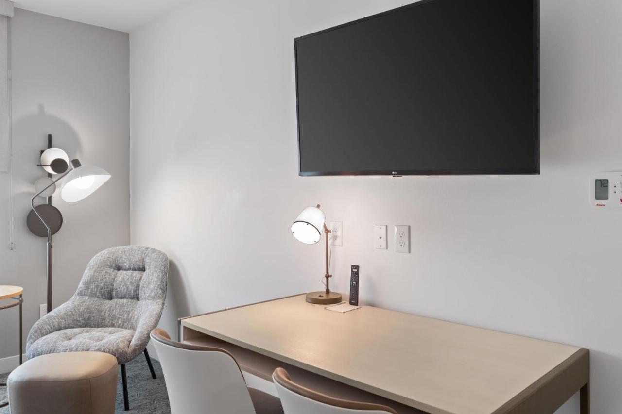 Towneplace Suites By Marriott White Hall Extérieur photo